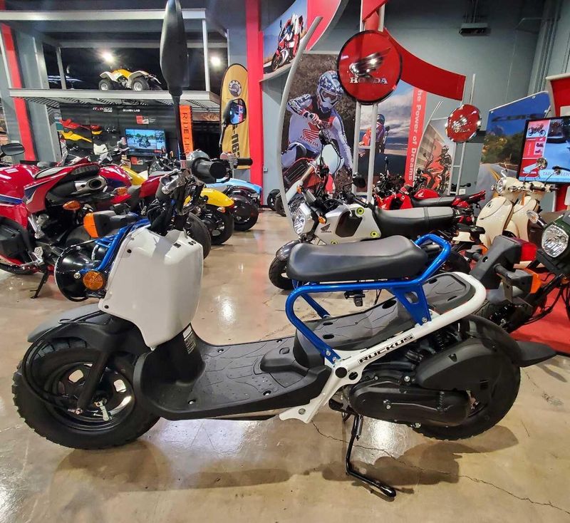 Used 2023 Honda Ruckus Image 5