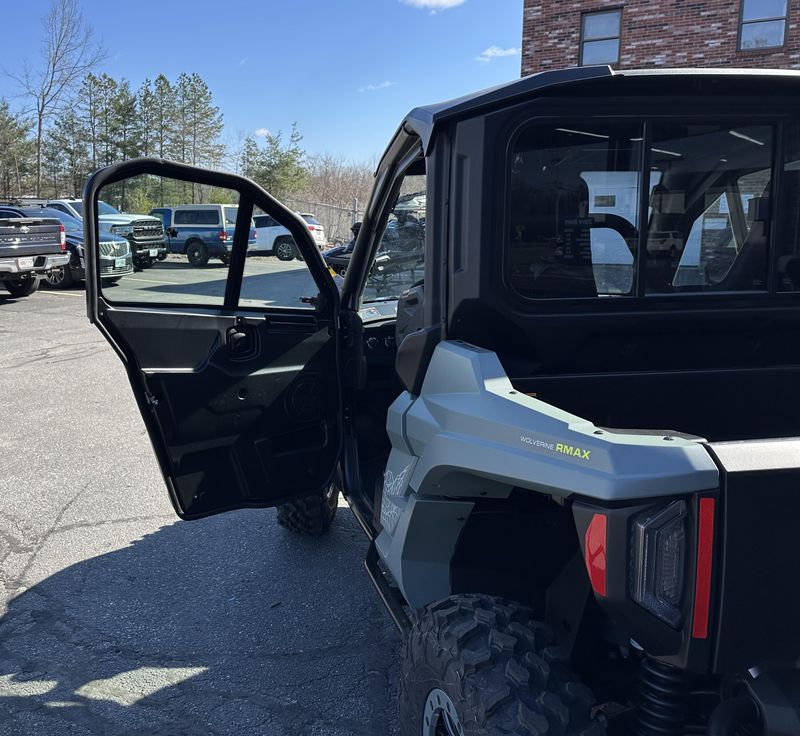 New 2026 Yamaha Wolverine RMAX2 1000 XT-R Image 4