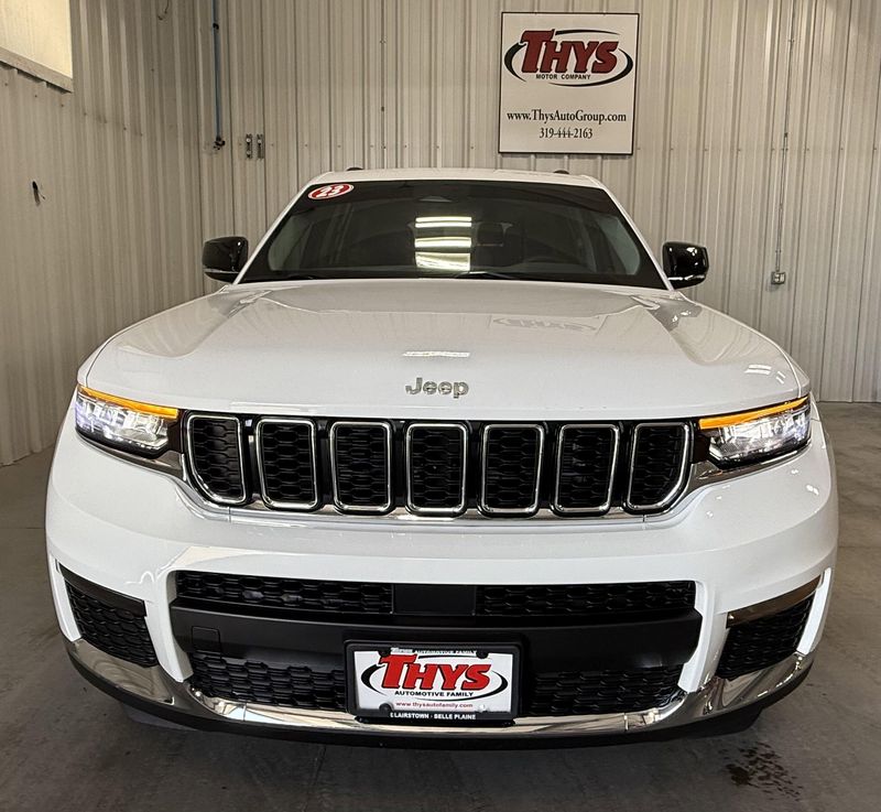 Used 2023 Jeep Grand Cherokee L LimitedImage 19