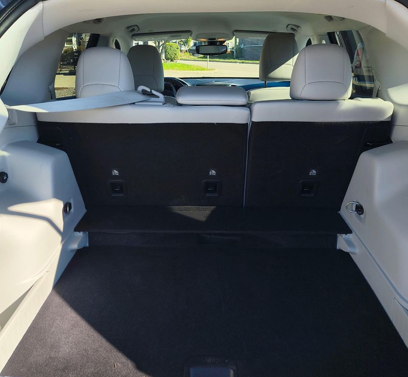 Used 2021 Jeep Cherokee Image 21