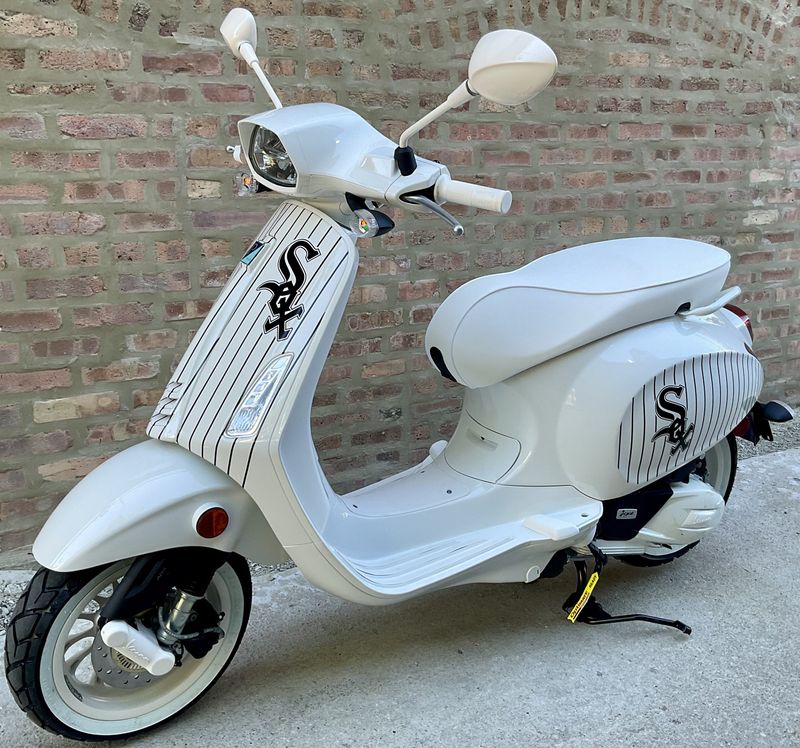 2024 Vespa Sprint Chicago White Sox  Image 6