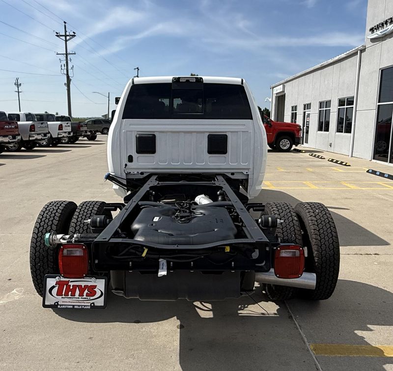 New 2026 RAM 3500 Tradesman Crew Cab Chassis 4x4 60