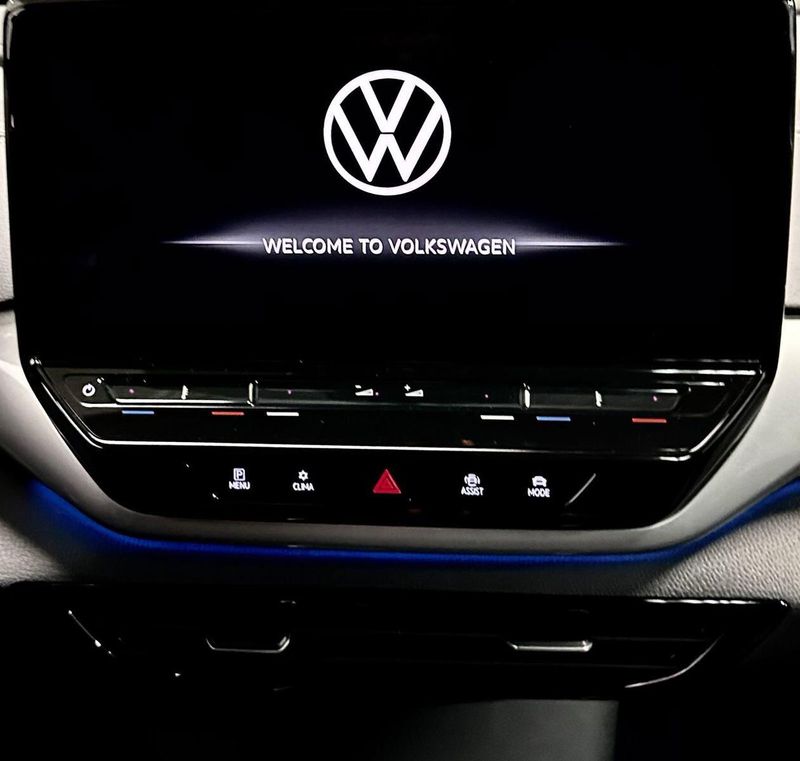 2023 Volkswagen ID.4 Pro S w/ Panoramic RoofImage 21