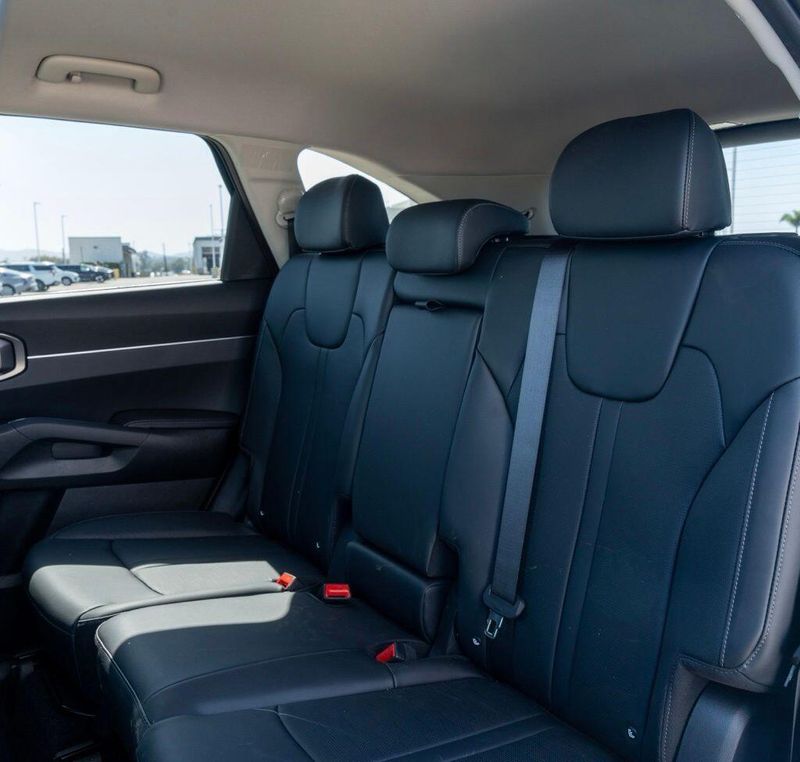 New 2026 Kia Sorento Hybrid EXImage 14