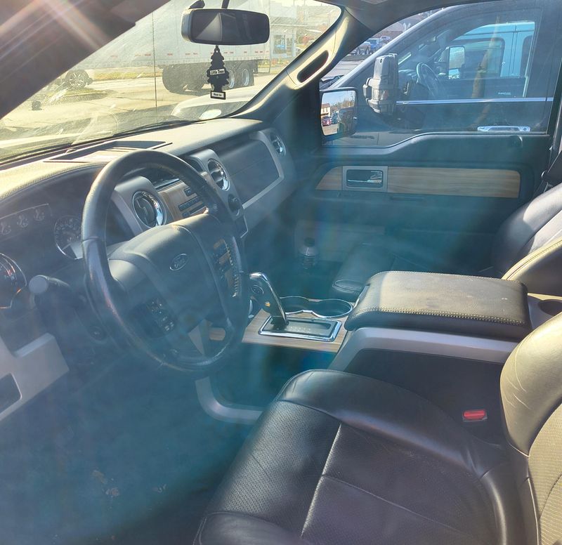 Used 2011 FORD F-150 LariatImage 8