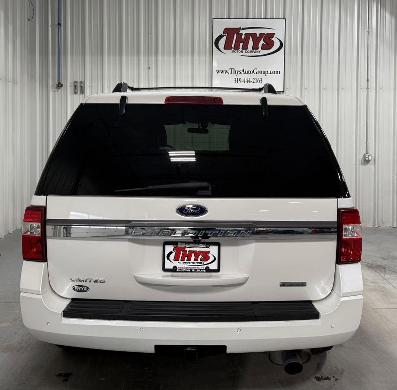 Used 2016 Ford Expedition LimitedImage 4