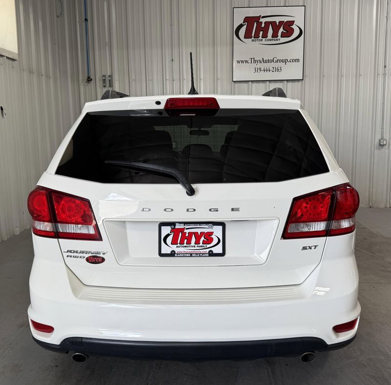 Used 2016 Dodge Journey SXTImage 4