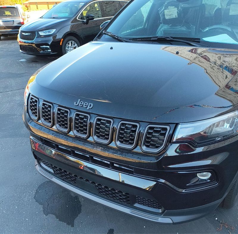 New 2026 Jeep Compass Limited Altitude 4x4Image 4