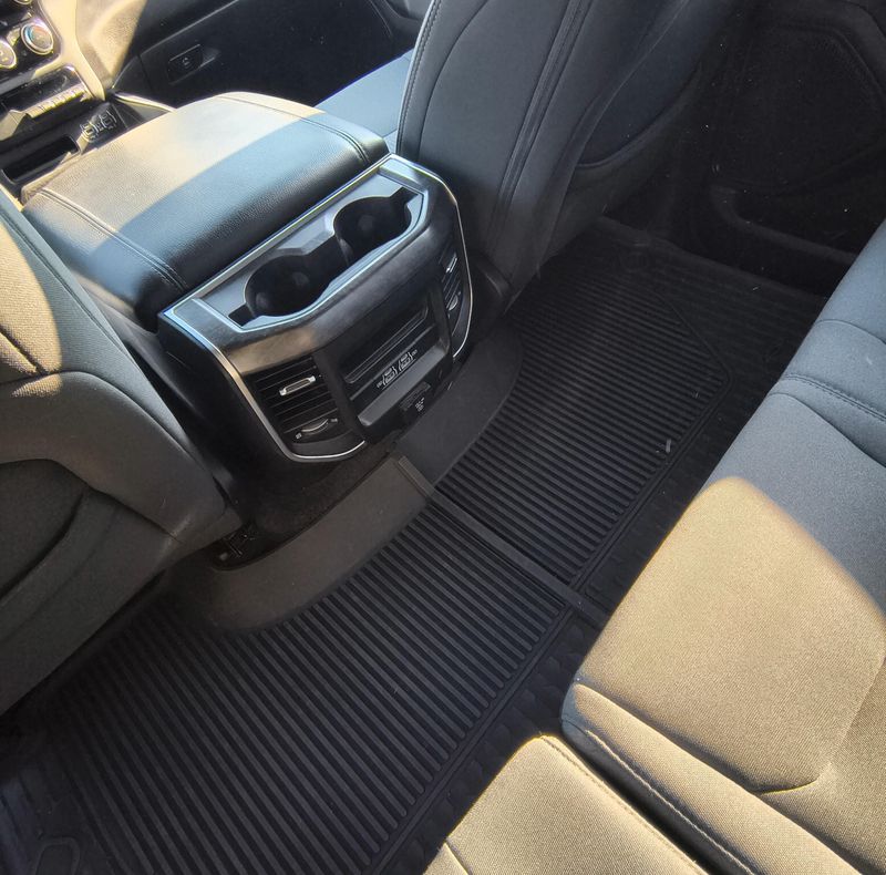 Used 2022 RAM 1500 Image 16