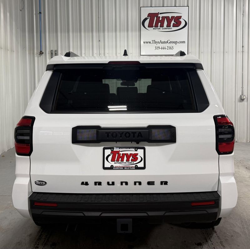 2025 Toyota 4Runner SR5 4WD photo 3