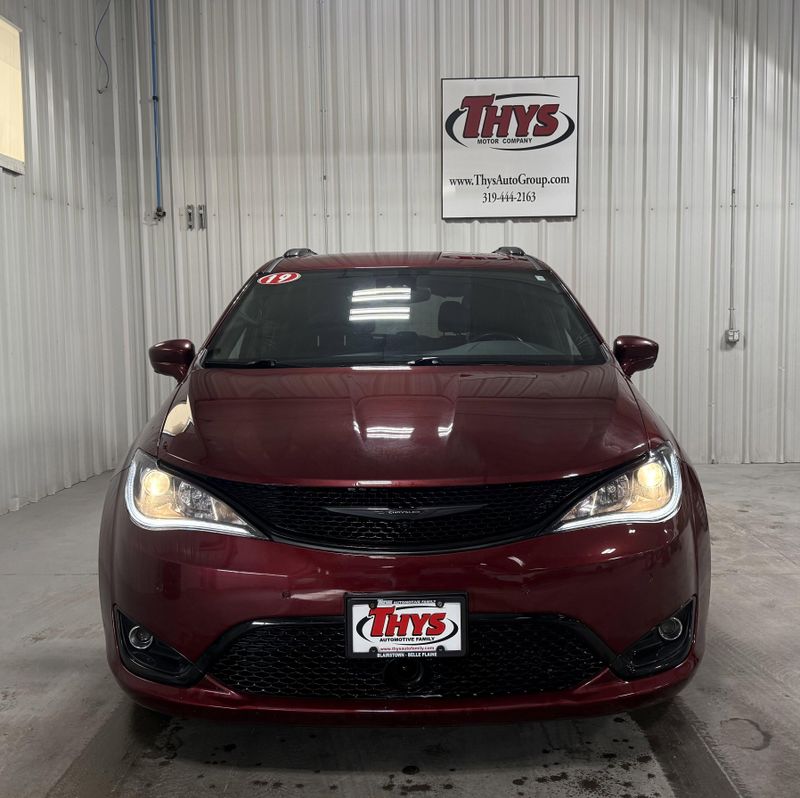 Used 2019 Chrysler Pacifica Touring L PlusImage 8
