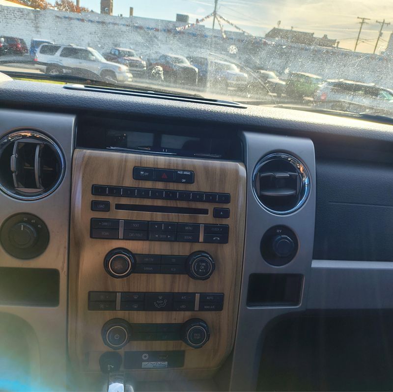 Used 2011 FORD F-150 LariatImage 12