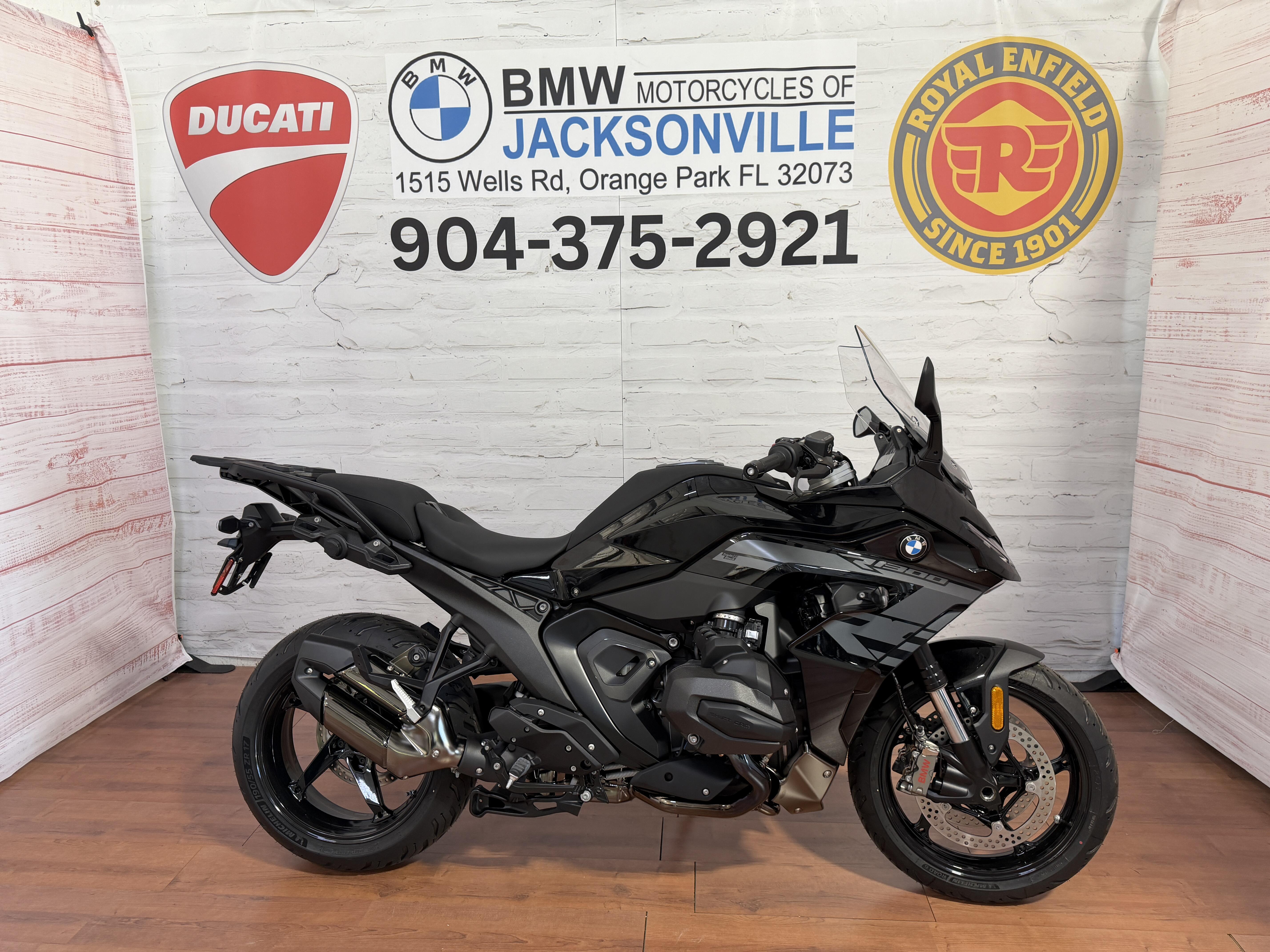 2026 BMW R 1300 RS AUTOSHIFT TRIPLE BLACK PACKAGE