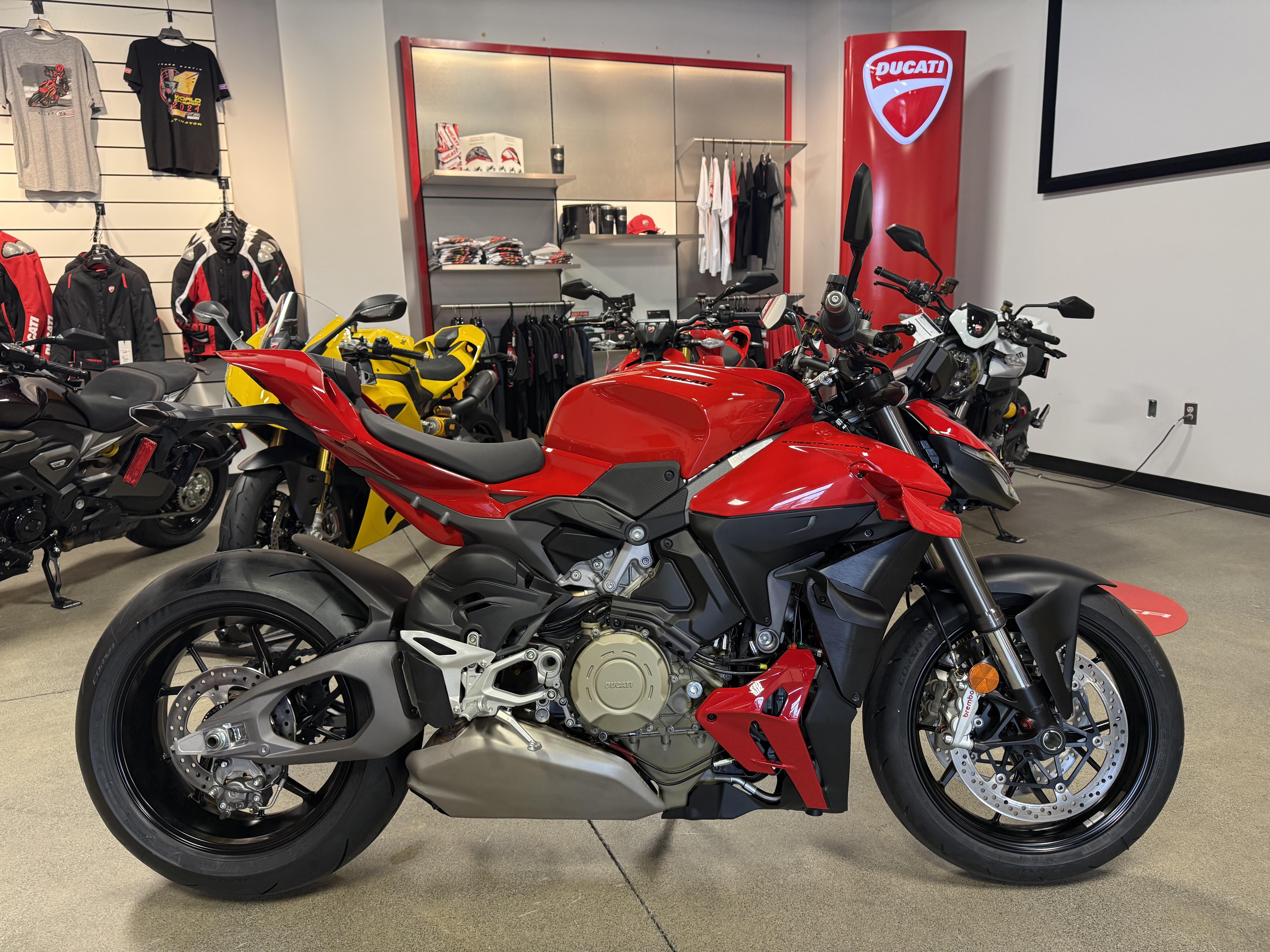 2027 Ducati STREETFIGHTER V4