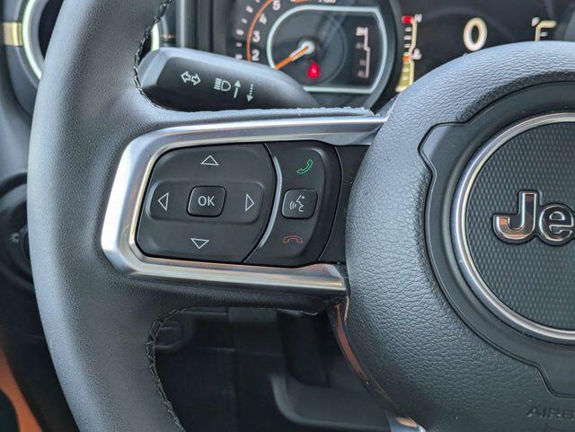 2025 Jeep Wrangler 4-Door Sahara - Photo 25