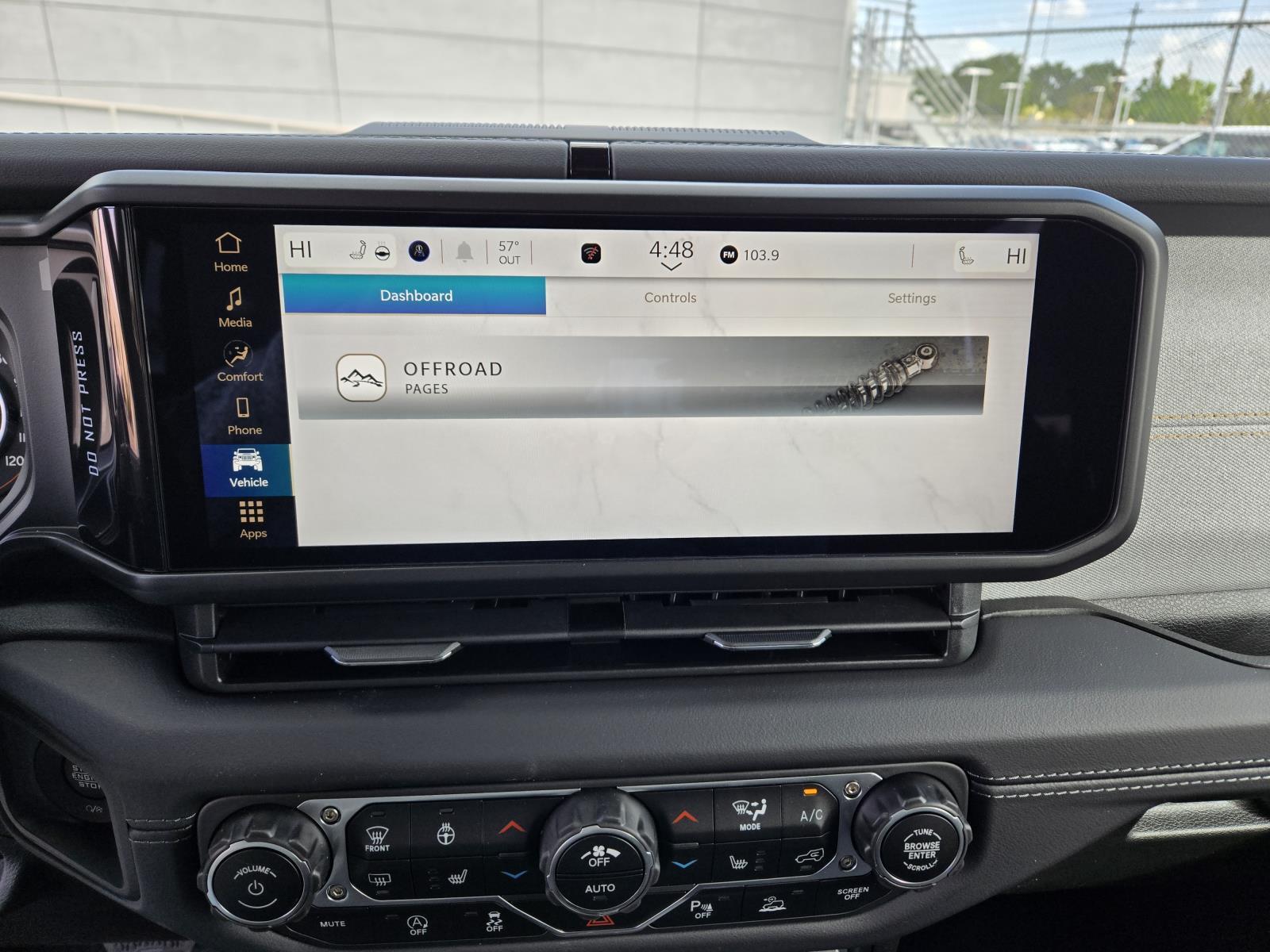 2025 Jeep Wrangler 4-Door Sahara - Photo 12