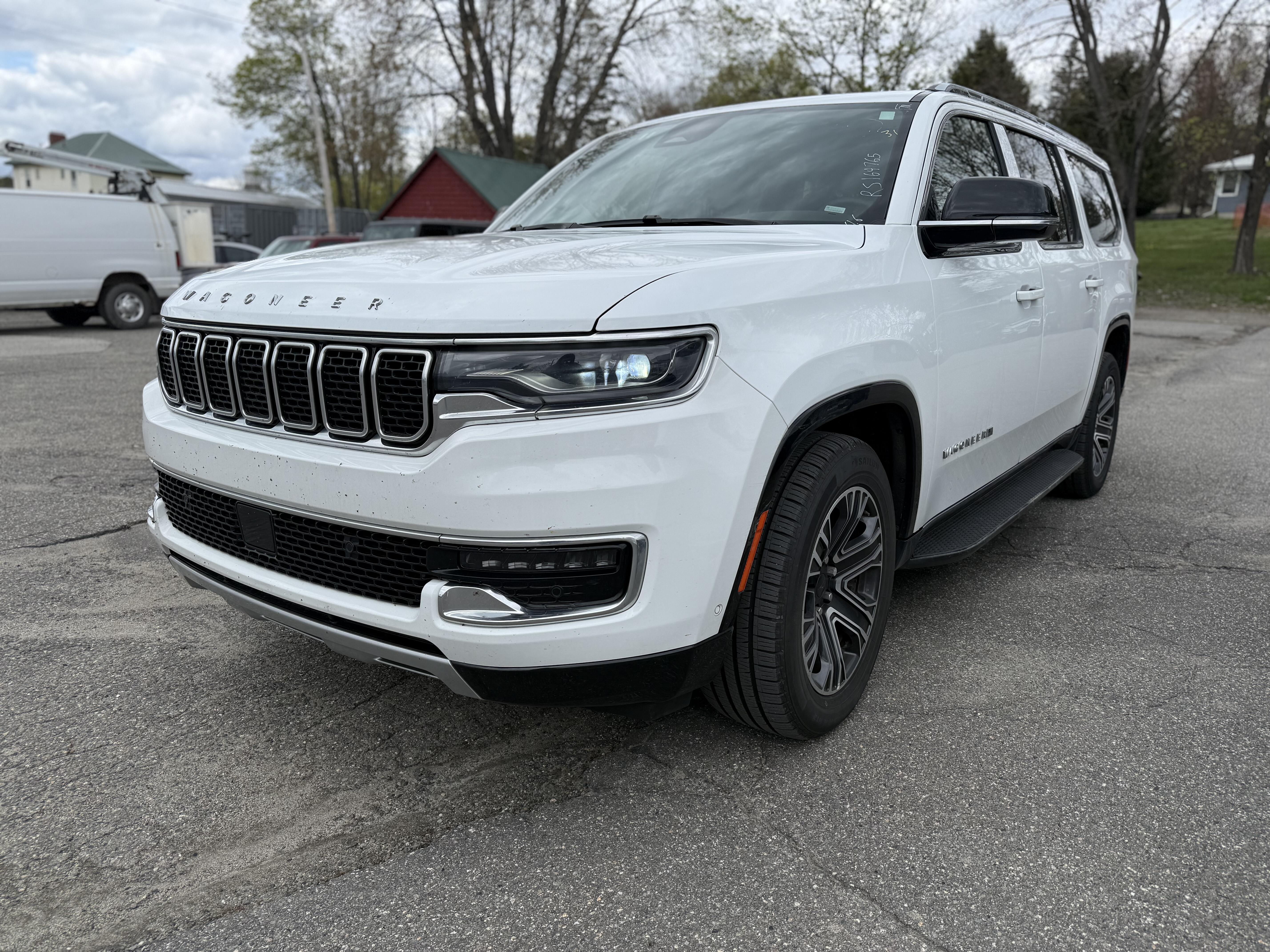 2024 Jeep Wagoneer L Series II 4WD's photo