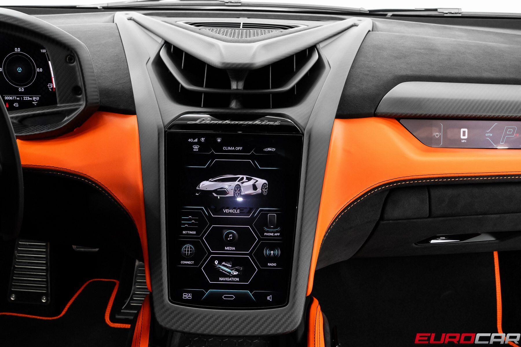 2025 Lamborghini Revuelto *PASSENGER DISPLAY * FULL PPF*Image 31