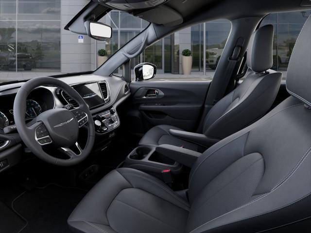 2025 Chrysler Pacifica Select - Photo 22