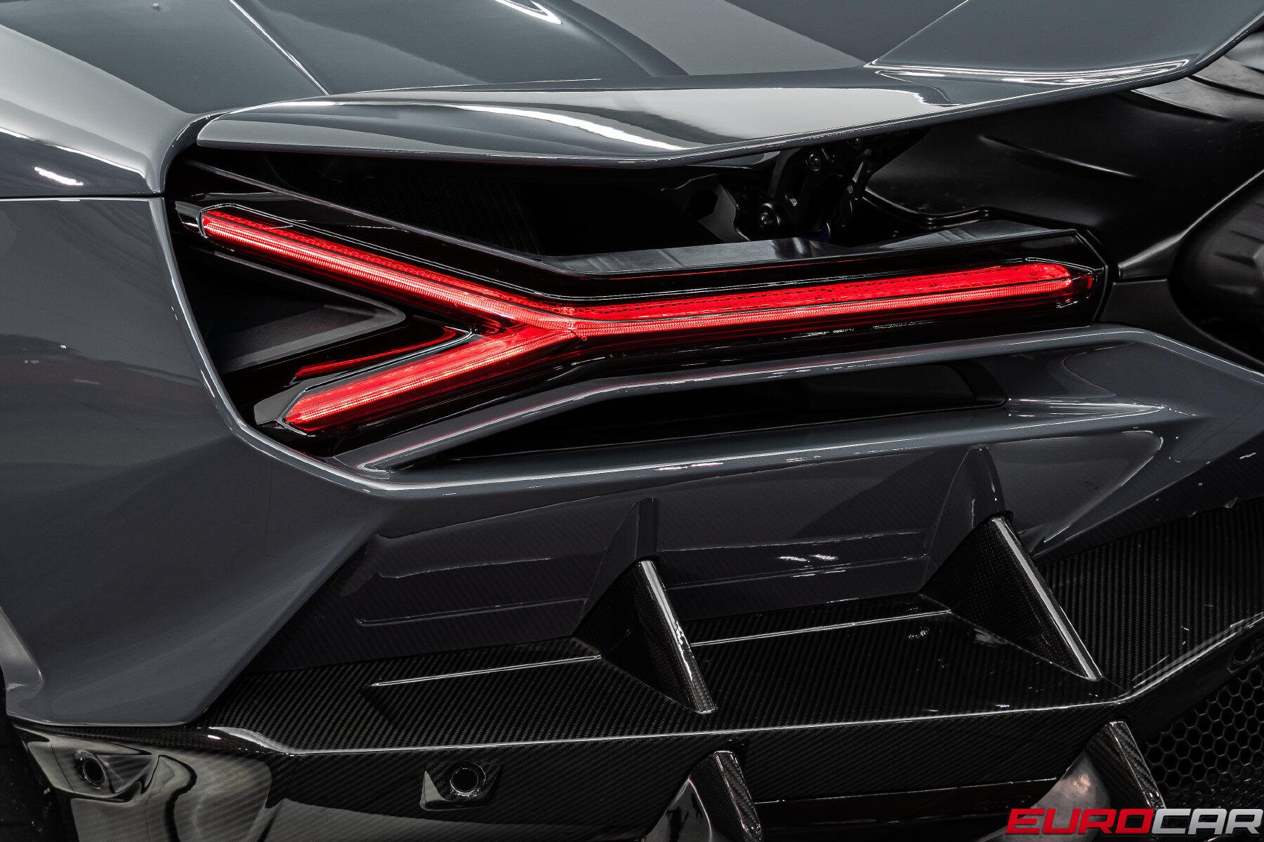 2025 Lamborghini Revuelto *HUGE CARBON OPTIONS * PASSENGER DISPLAY*Image 24