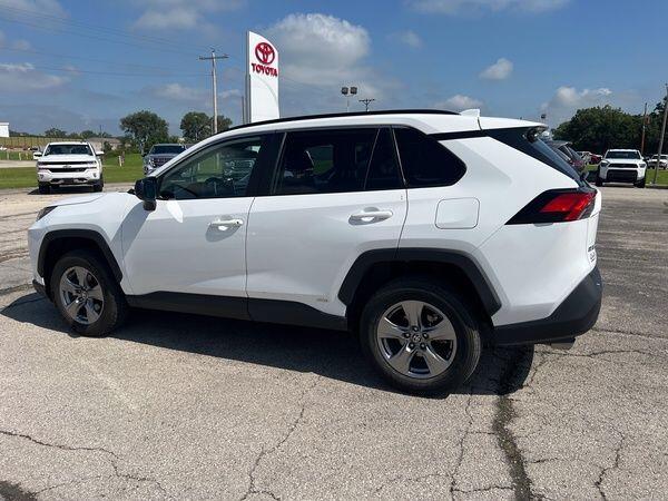2025 Toyota RAV4 Hybrid LE