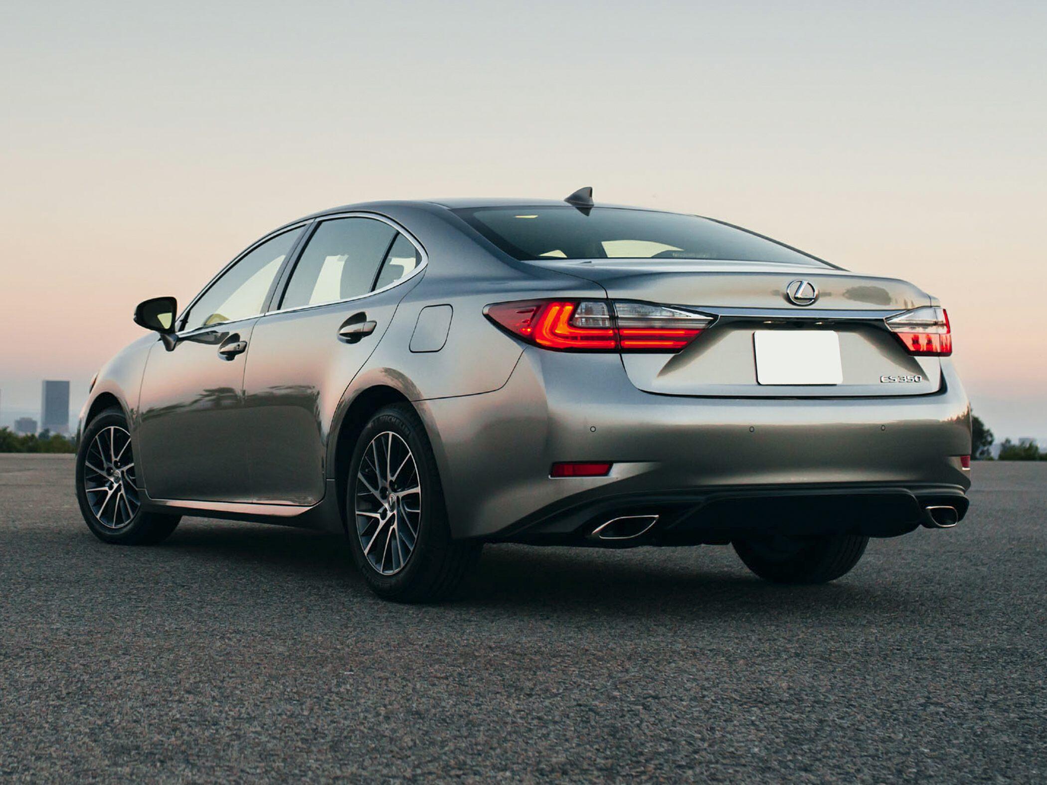 2017 Lexus ES 350's photo