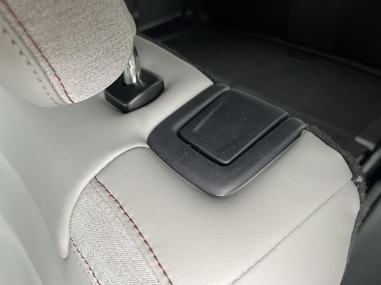 2025 Ford Explorer Active - Photo 42