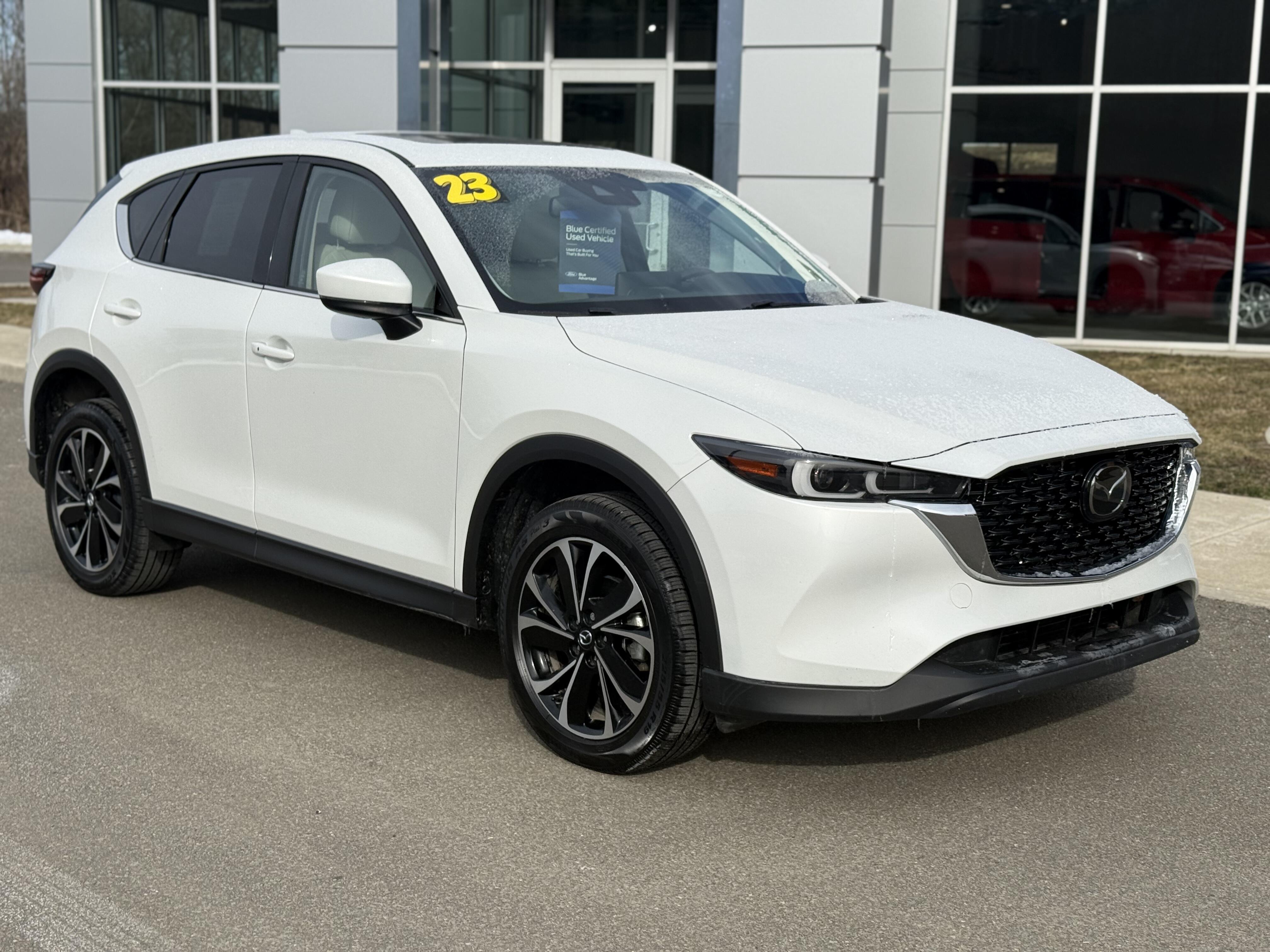 2023 Mazda CX-5 S Premium package
