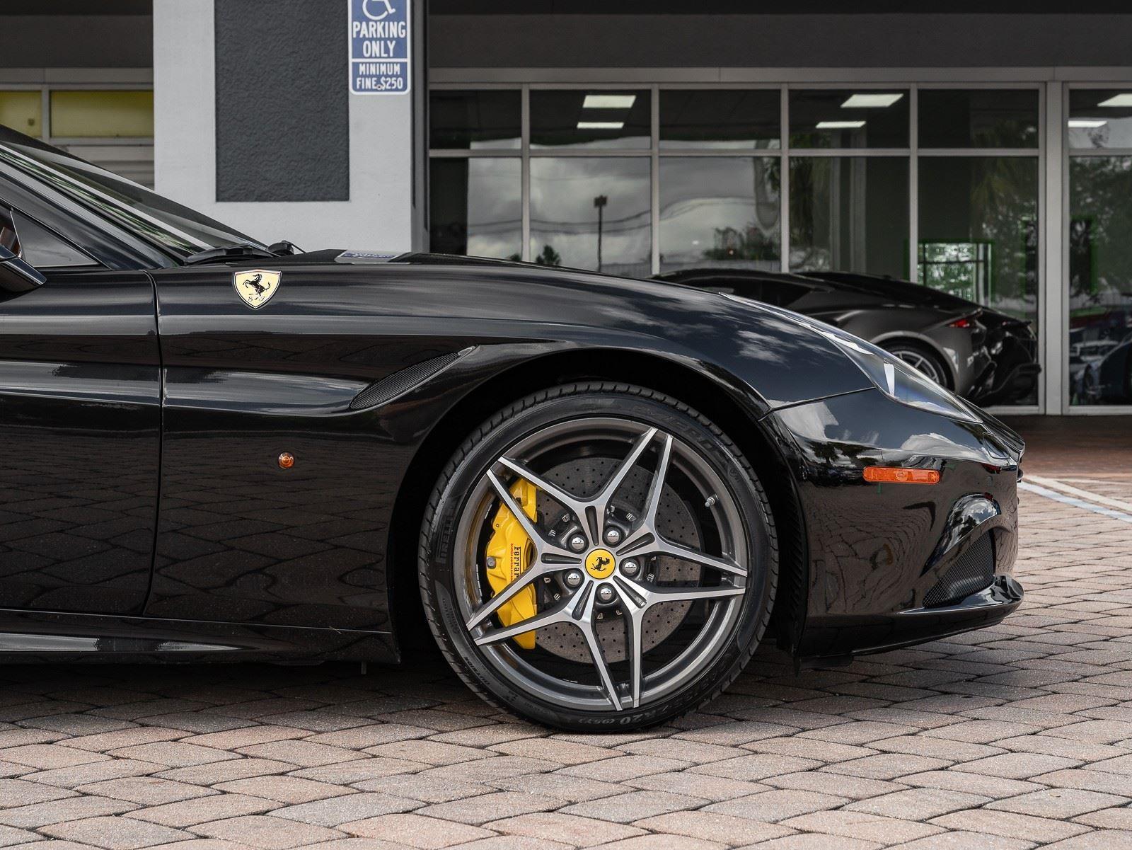 Used 2015 Ferrari California 