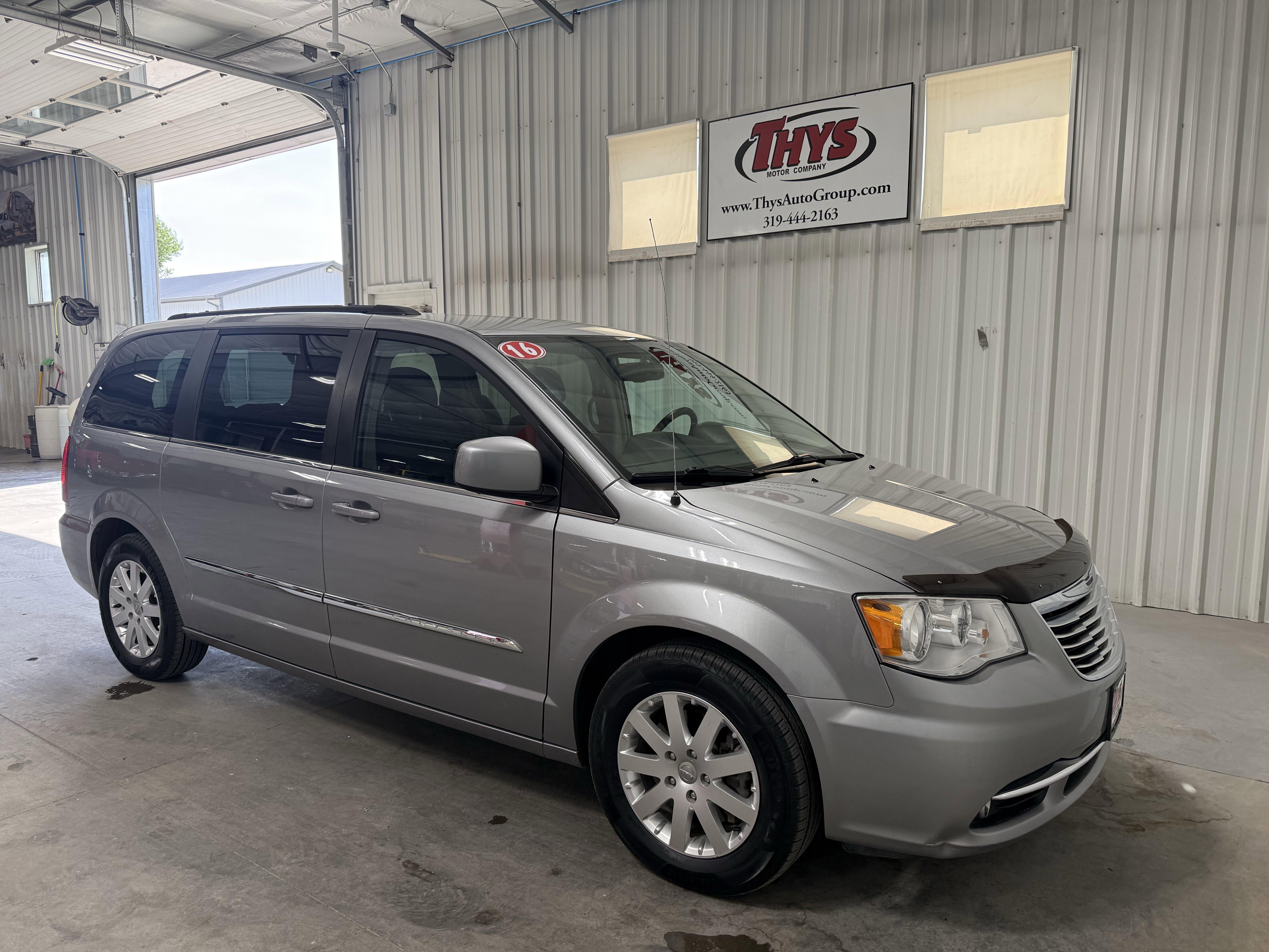 2016 Chrysler Town & Country