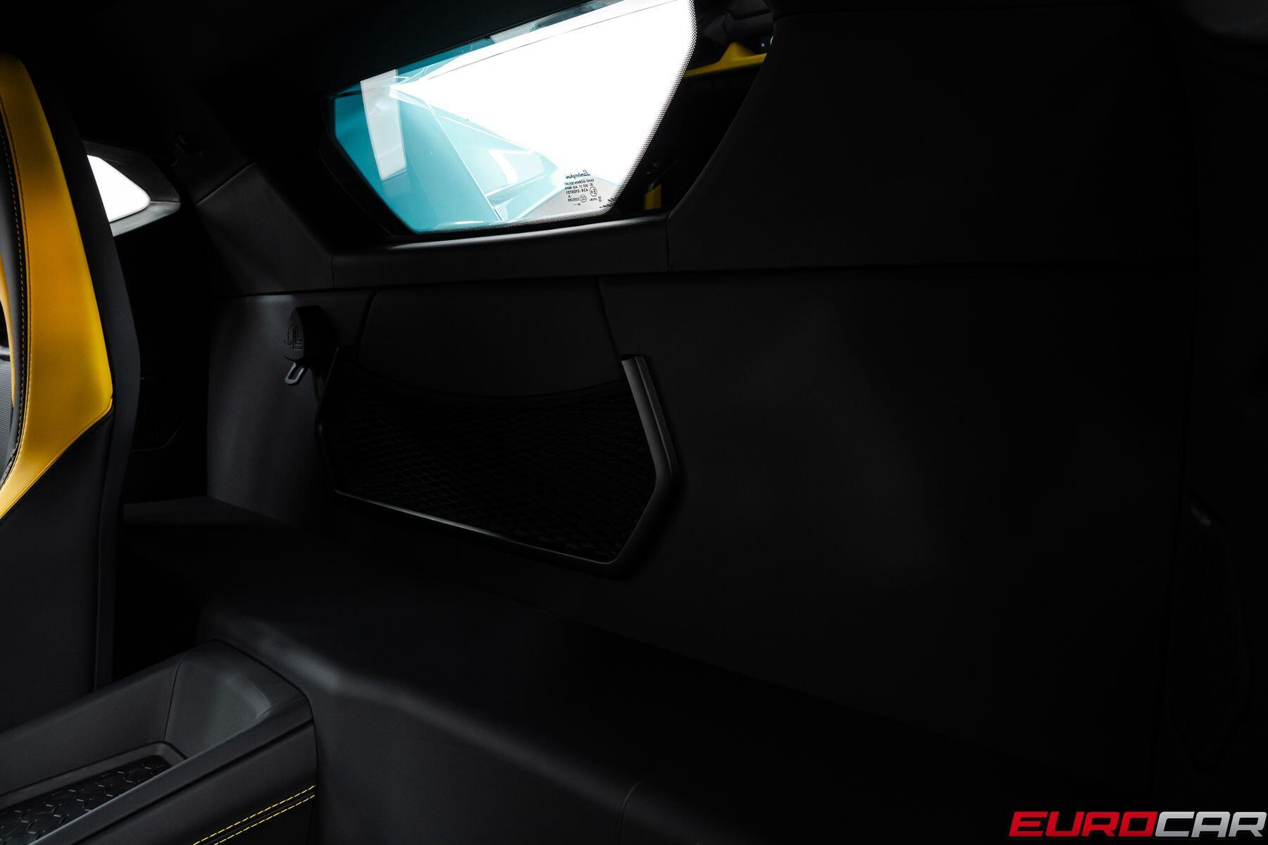 2026 Lamborghini Temerario *ONLY 55 MILES * PASSENGER DISPLAY*Image 36
