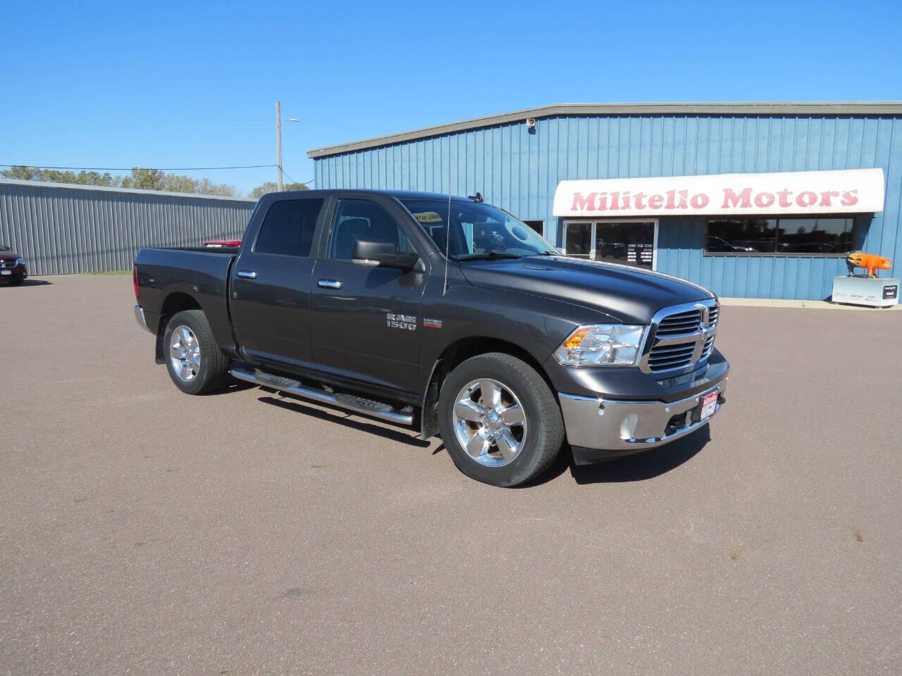 Used 2017 RAM Ram 1500 Pickup SLT with VIN 3C6RR7LTRHG688031 for sale in Fairmont, Minnesota