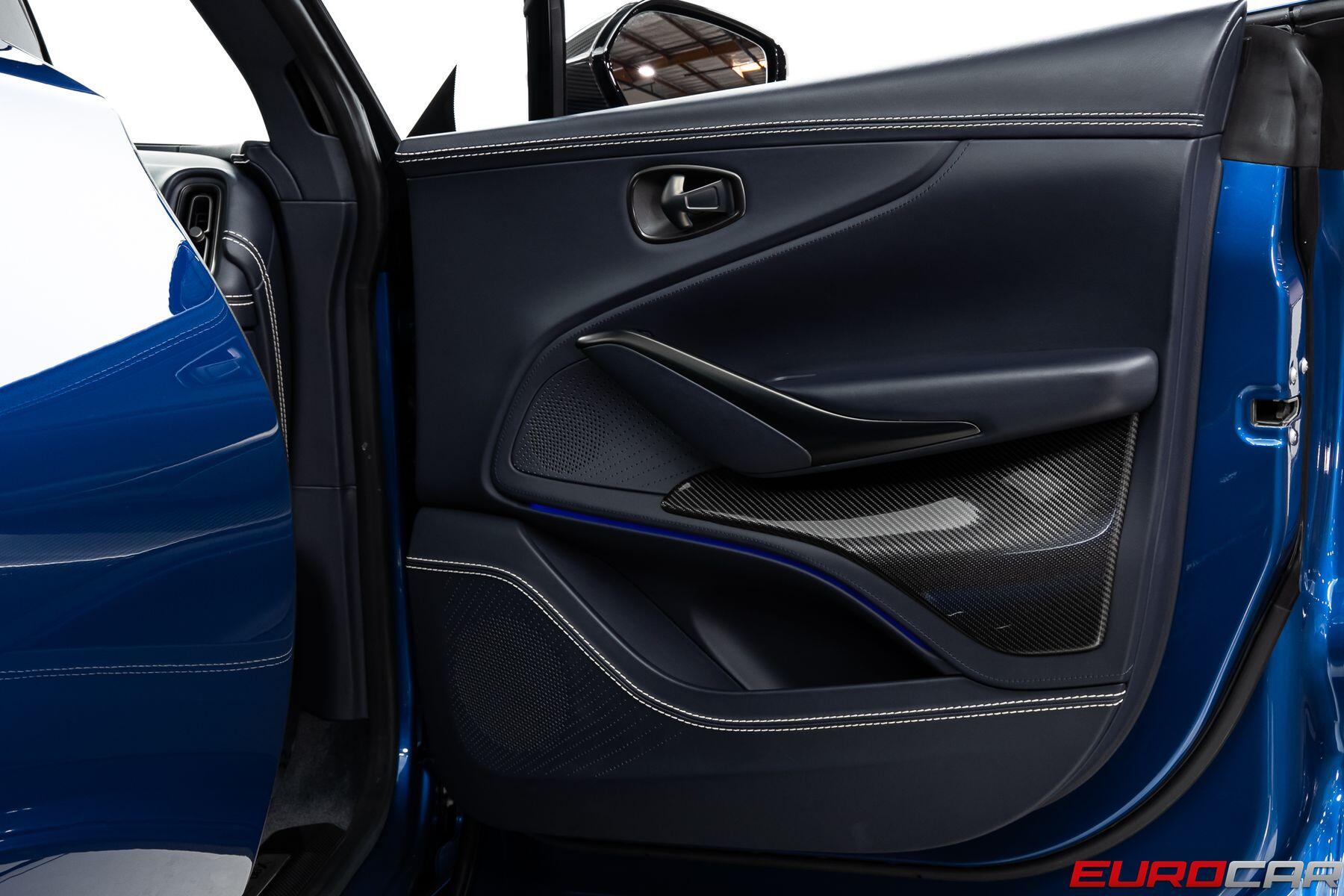 2023 Aston Martin DBX 707 *HUGE CARBON OPTIONS * TRI-COLOR INTERIOR*Image 28