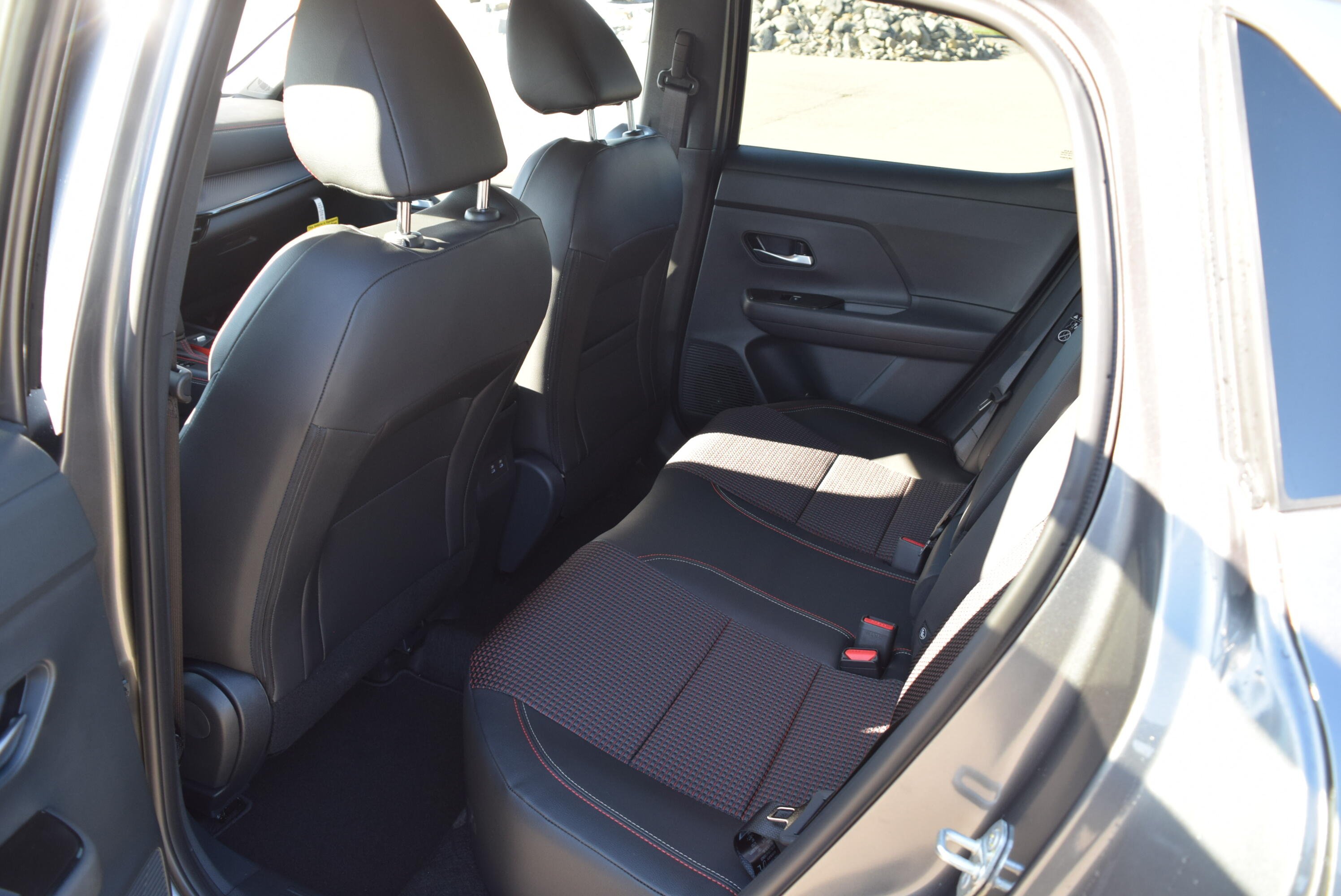 2026 Nissan KICKS SR AWD - Photo 11