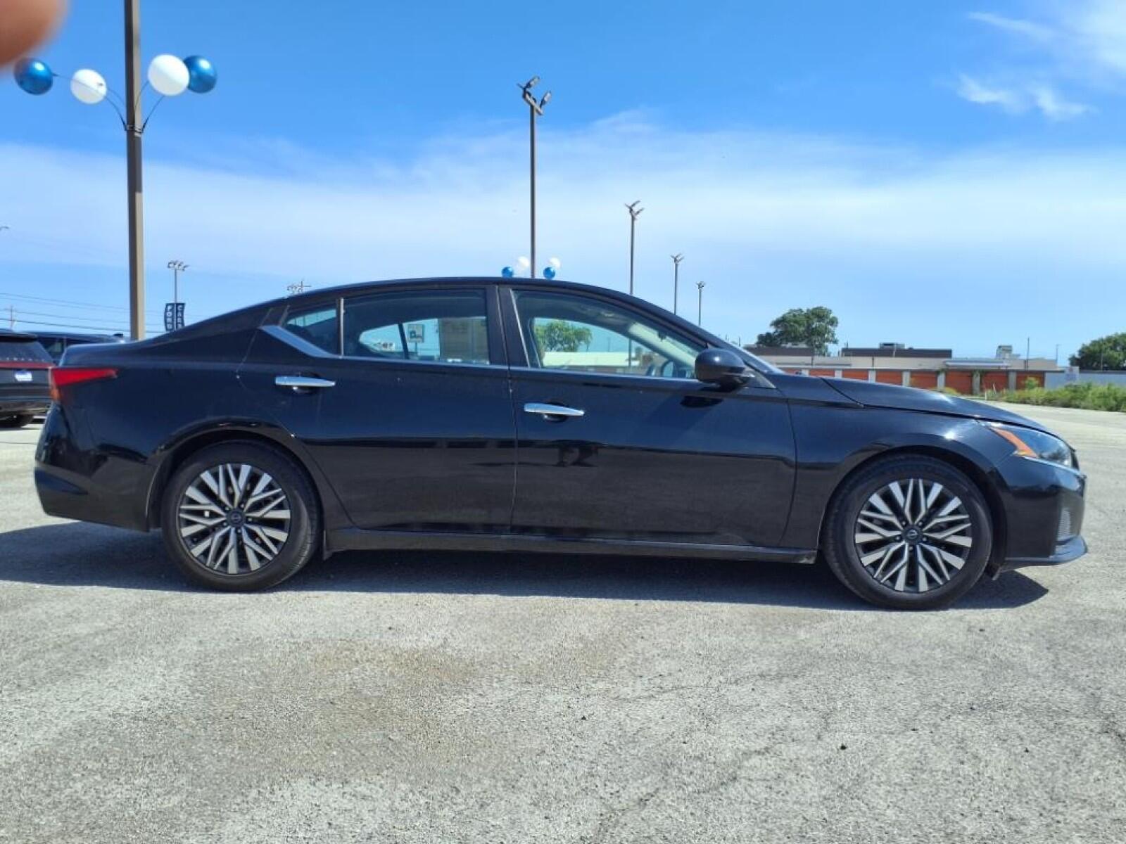 Used 2023 Nissan Altima SV with VIN 1N4BL4DV7PN340973 for sale in Burnet, TX