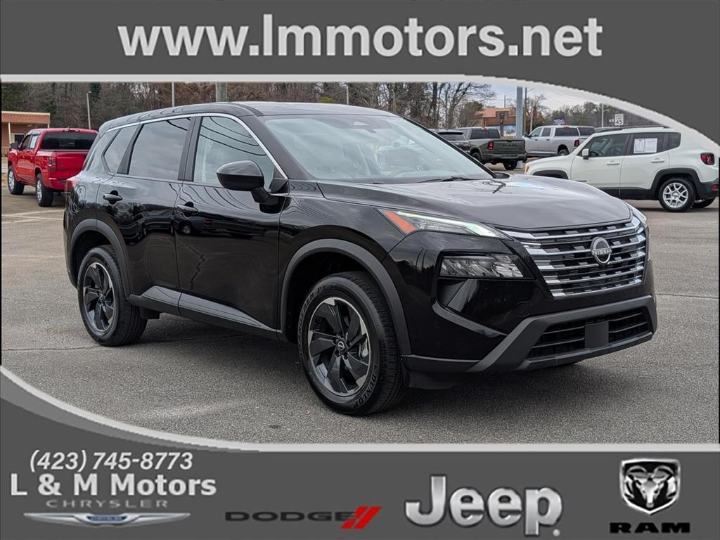 2025 Nissan Rogue SV's photo