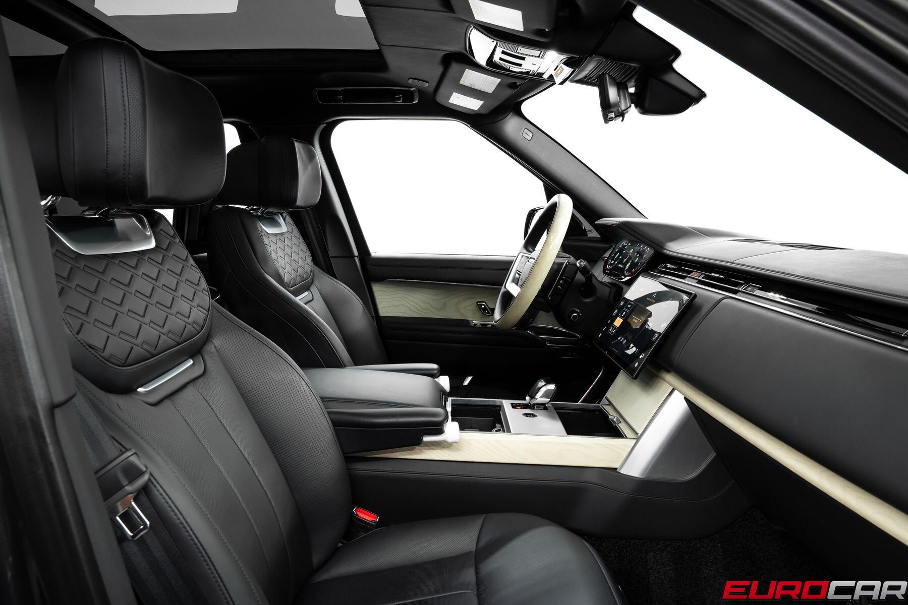 2025 Land Rover Range Rover SV *EXECUTIVE REAR SEATS * CUSTOM AL13 WHEELS*Image 33