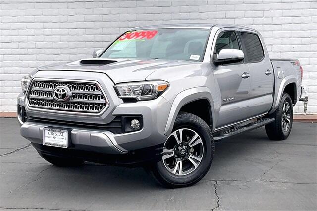 2017 Toyota Tacoma TRD Sport's photo