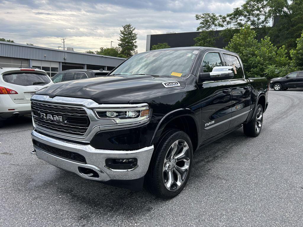 2023 RAM 1500 Limited 4x4 Crew Cab 5'7's photo