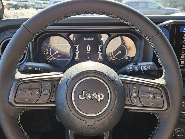 2025 Jeep Wrangler 4-Door Rubicon - Photo 12