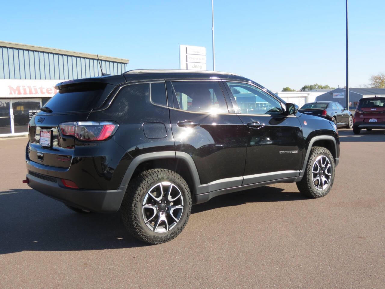 Used 2024 Jeep Compass Trailhawk with VIN 3C4NJDDN6RT170895 for sale in Fairmont, Minnesota