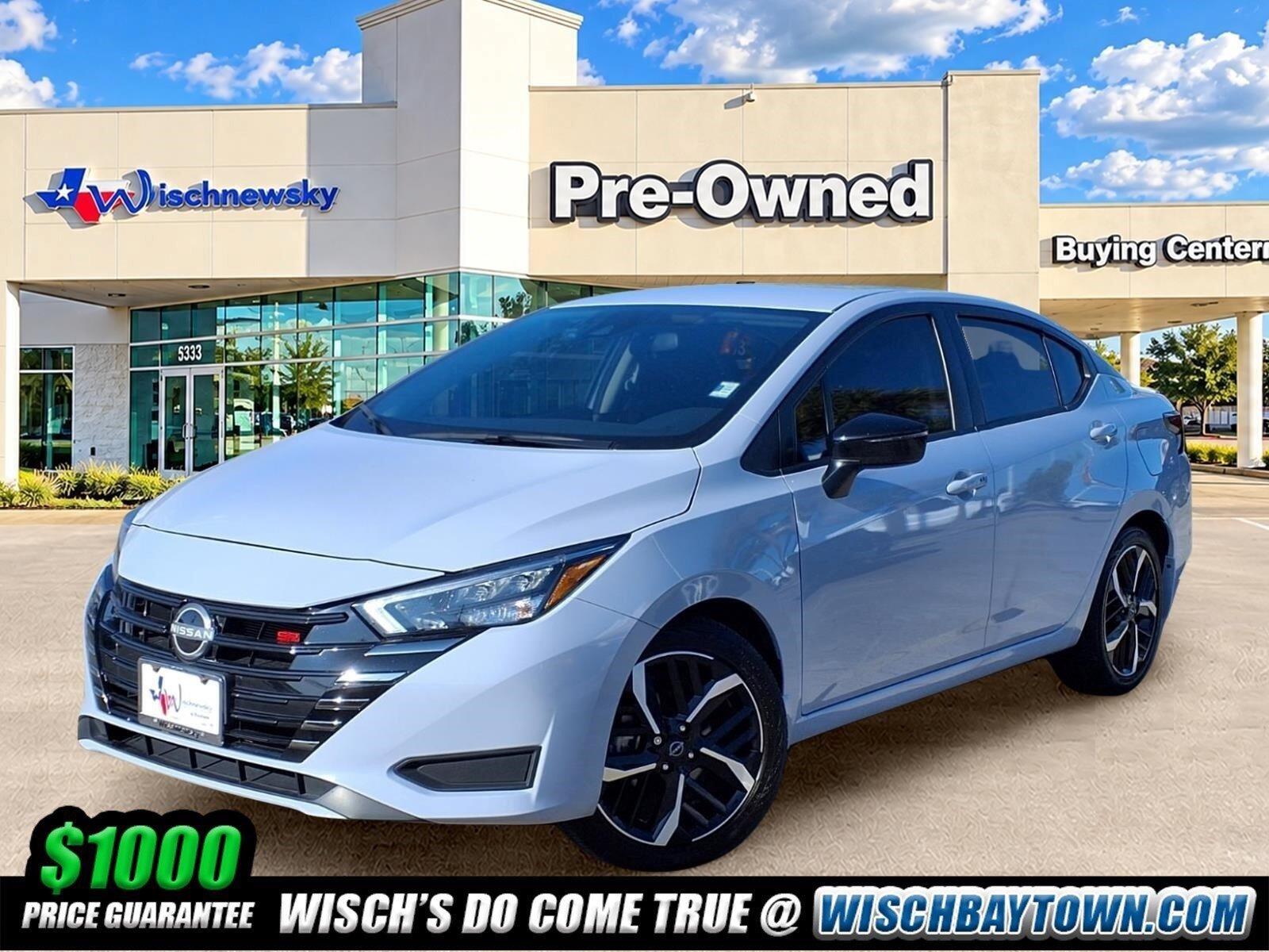 2025 Nissan Versa Sedan SR