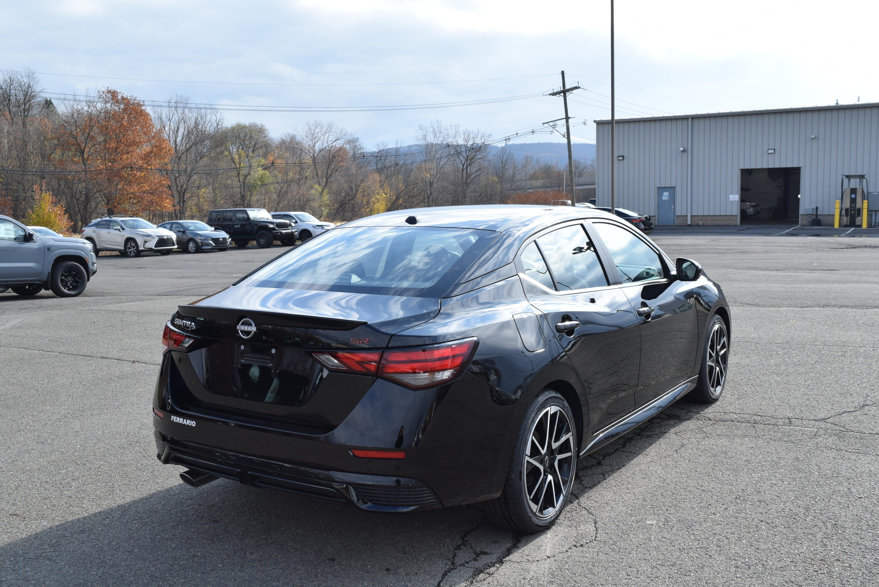 2025 Nissan Sentra SR - Photo 6