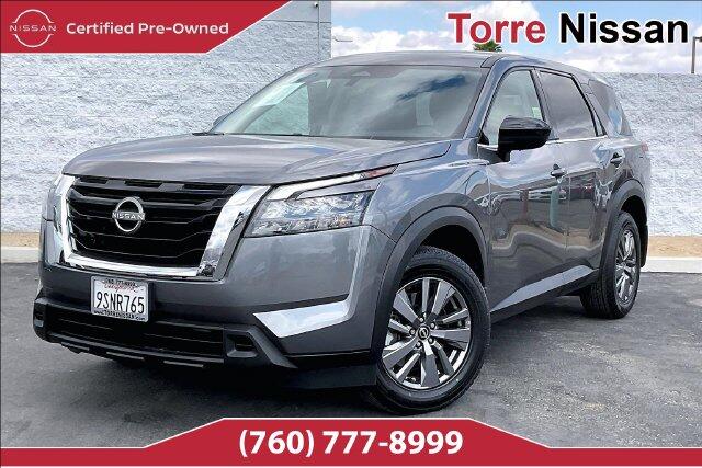 2025 Nissan Pathfinder S