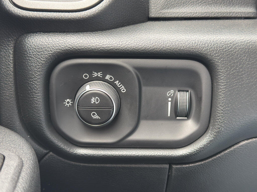 2026 RAM 2500 Tradesman - Photo 8