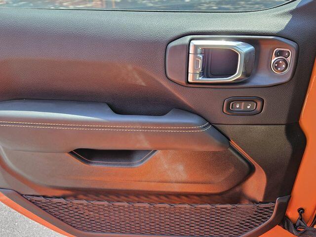 2025 Jeep Wrangler 4-Door Sahara - Photo 16