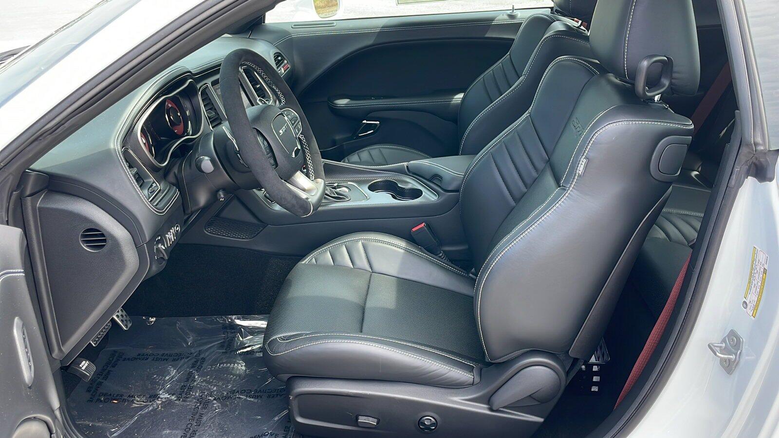 2023 Dodge Challenger SRT - Photo 12
