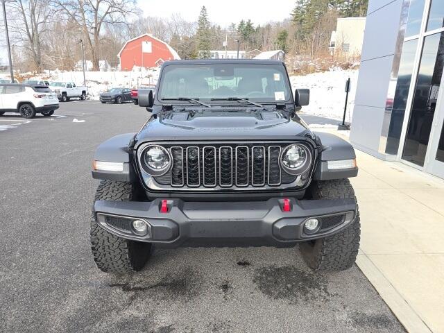 Used 2024 Jeep Wrangler 4-Door Rubicon with VIN 1C4RJXFN4RW122774 for sale in Warrensburg, NY