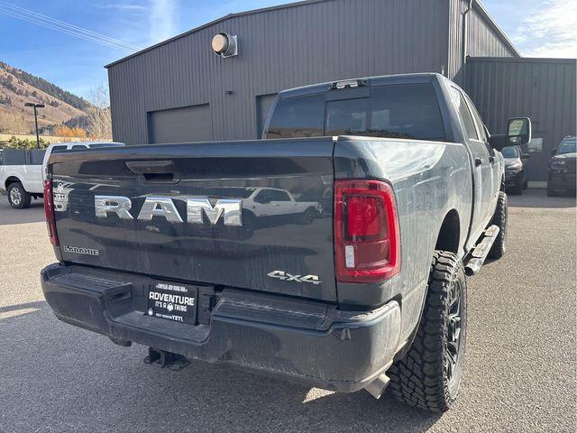 2025 RAM 3500 Laramie - Photo 11
