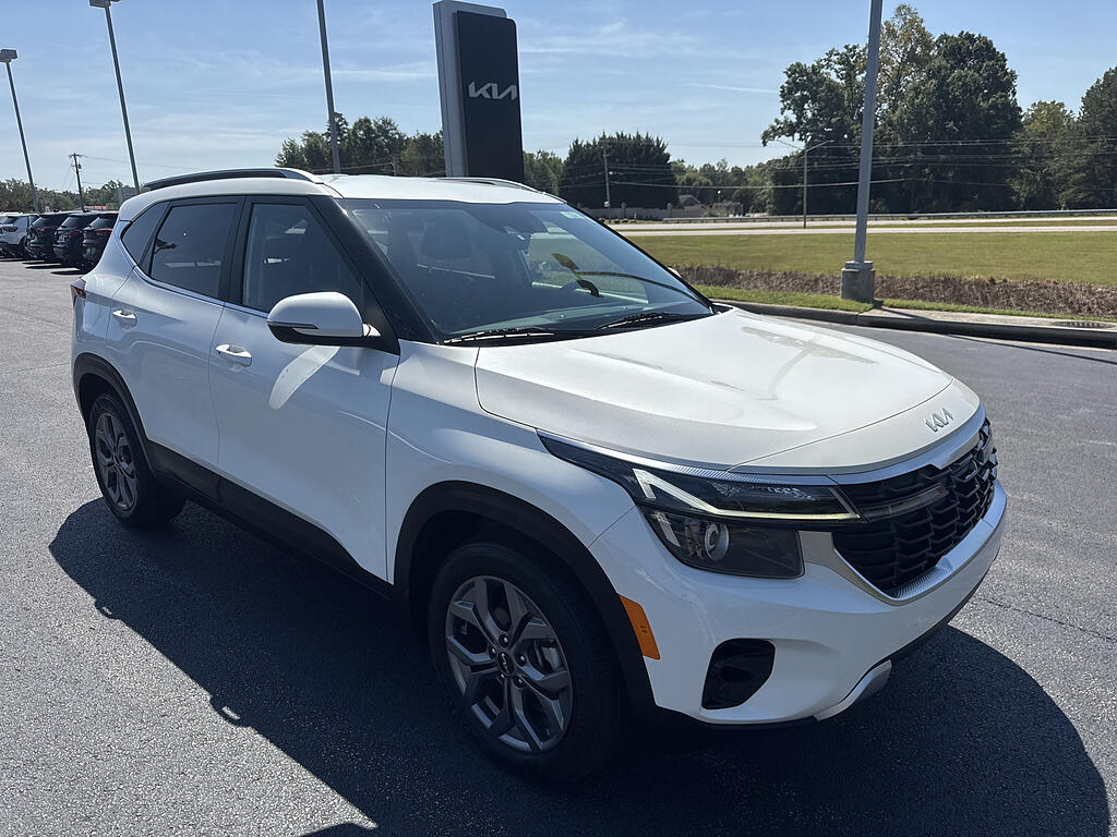 2024 Kia Seltos S IVT FWD